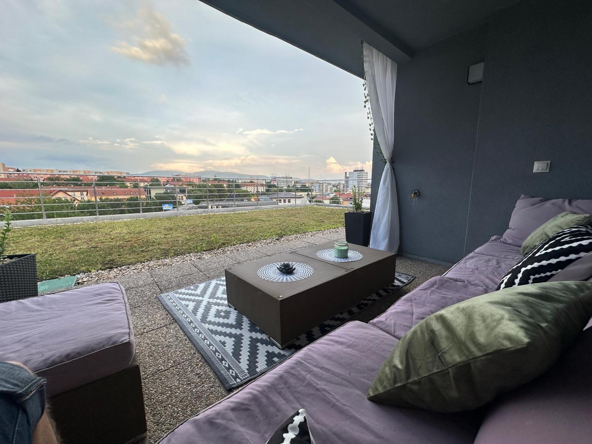Panorama Apartments プレショフ エクステリア 写真